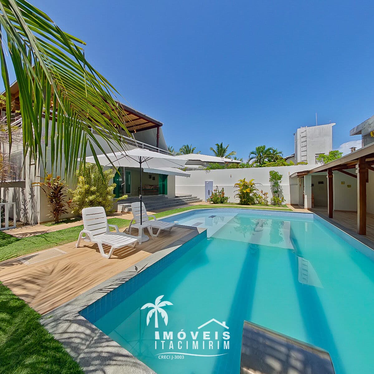 Casa à Venda Alto Padrão 6 Suítes