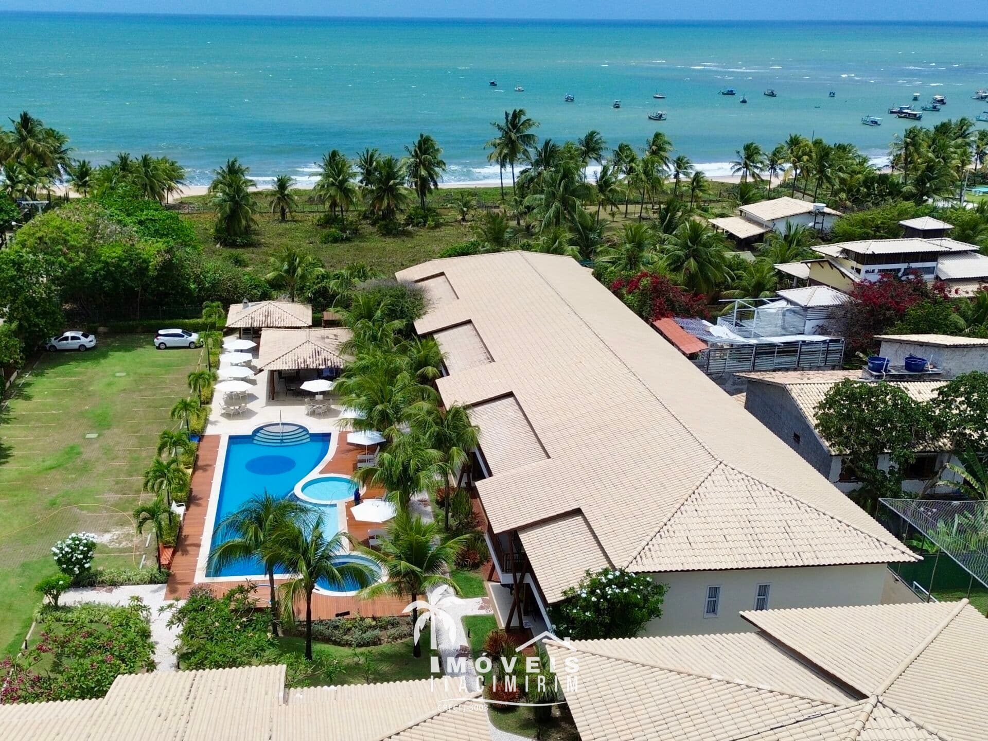 Apartamento à Venda na Praia Espera em Itacimirim térreo 3 suítes