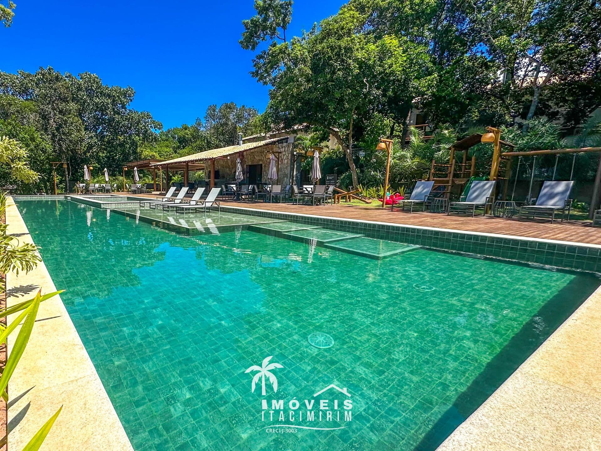 Casa à Venda 2 Suítes Duplex Praia do Forte Exclusive