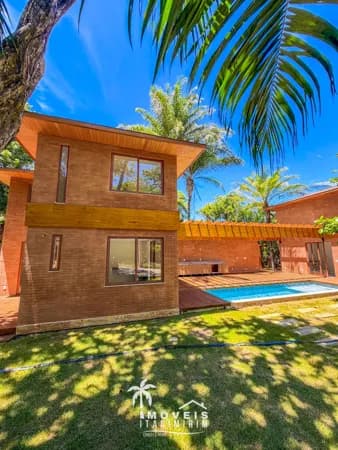 Casa à venda 5 Suítes em Condomínio - Praia do Forte