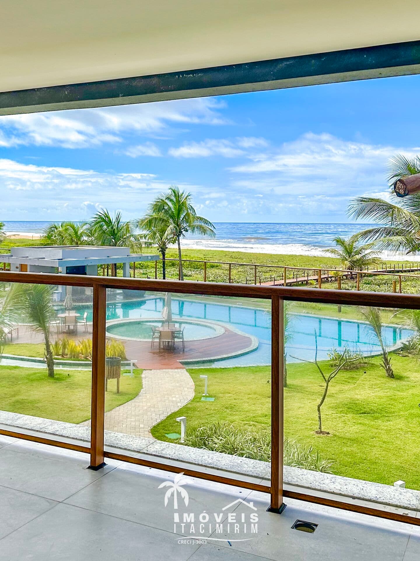 Apartamento Frente Mar 4 Suítes Duplex Superior em Itacimirim