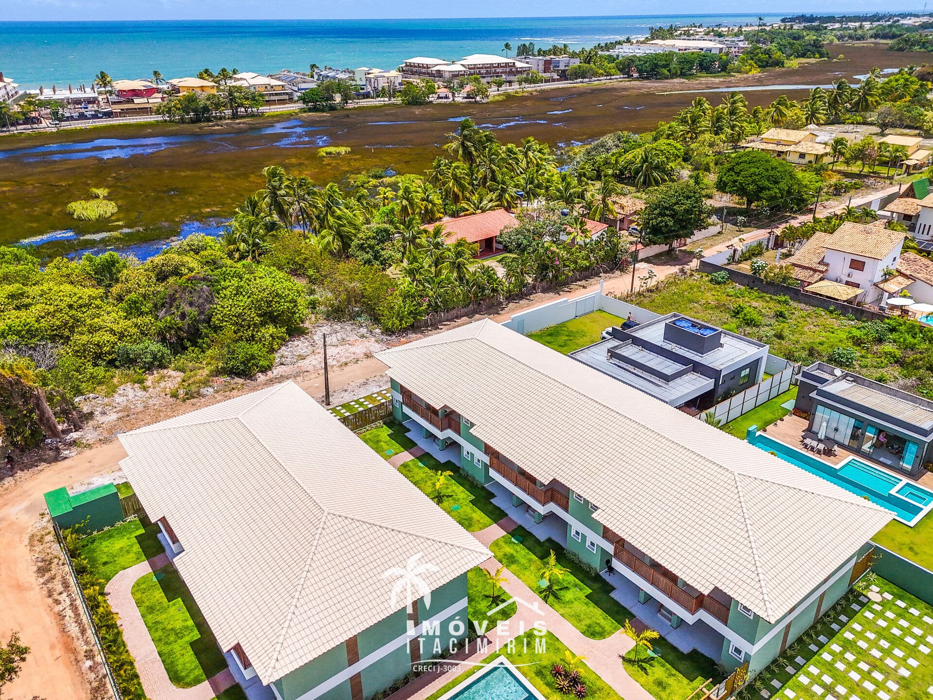 Apartamento à venda 2 suítes superior em Itacimirim