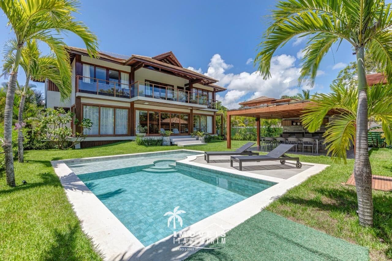 Casa à Venda 6 Suítes em Condomínio Enseada do Castelo - Praia do Forte