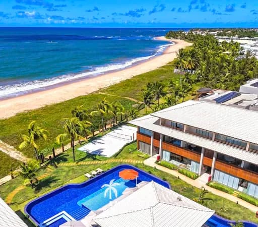 Apartamento Térreo 3 Suítes Condomínio Frente Mar - Itacimirim