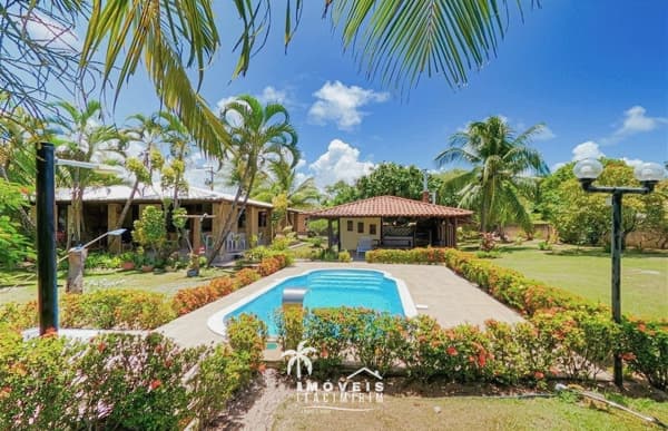 Casa a à Venda em Itacimirim Térrea de esquina 1.700m2 de terreno