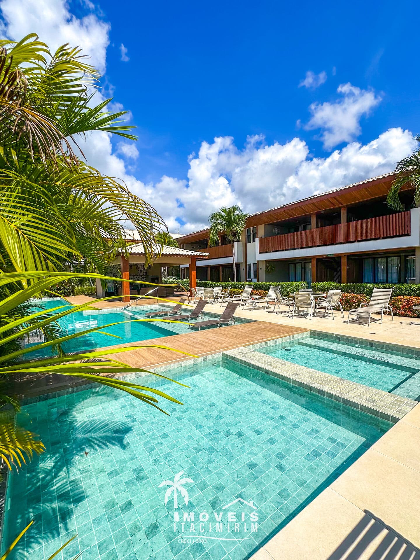 Apartamento à Venda 2 Suítes superior na Praia da Espera - Itacimirim
