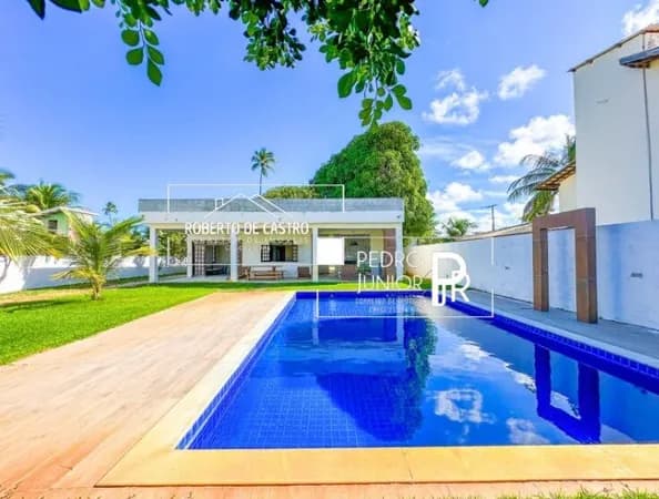 Casa à Venda 4/4 em Itacimirim na Praia do Surf Alto Padrão