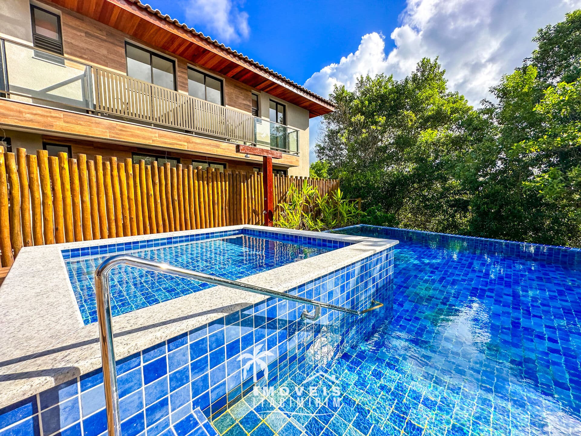 Apartamento à Venda 2 Suítes em Itacimirim