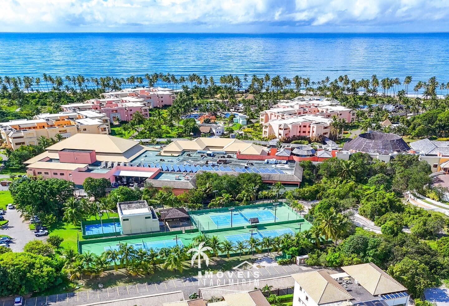 Apartamento à Venda 1 Suíte Superior ampliado para 2/4 Superior em Condomínio no Iberostar - Praia do Forte