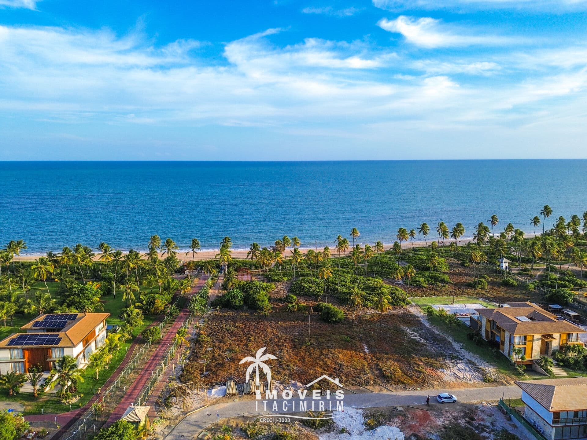 Lote à Venda FRENTE MAR Condomínio altissímo padrão
