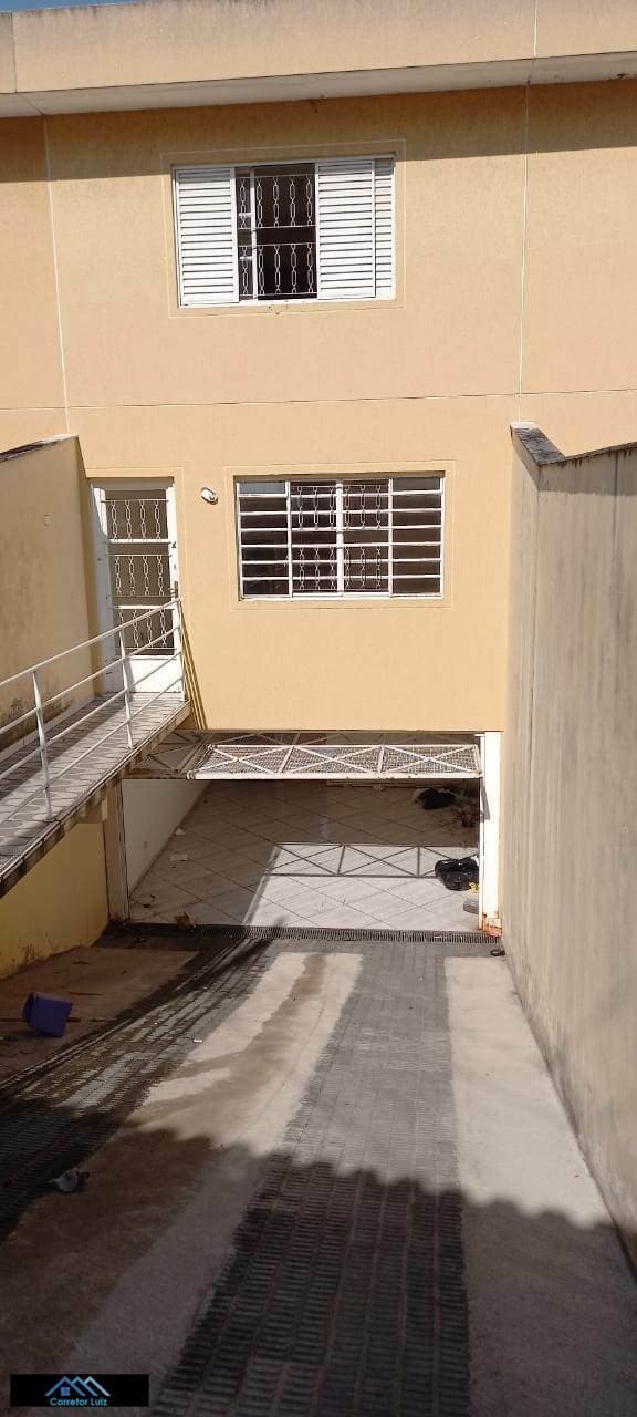ALUGA-SE - Casa sobrado independente Taboao da Serra