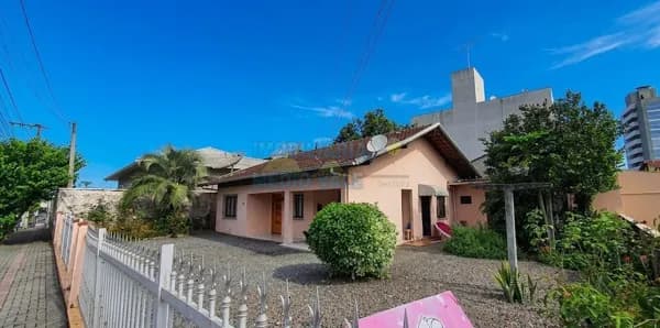 Casa para comprar em Indaial/SC