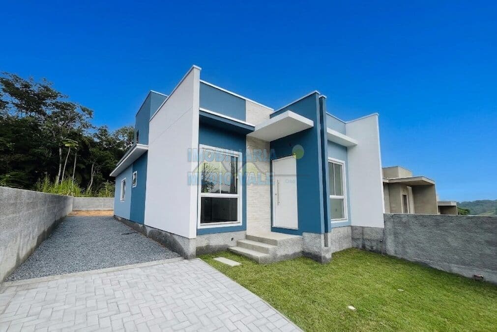 Casa nova para comprar em Indaial/SC