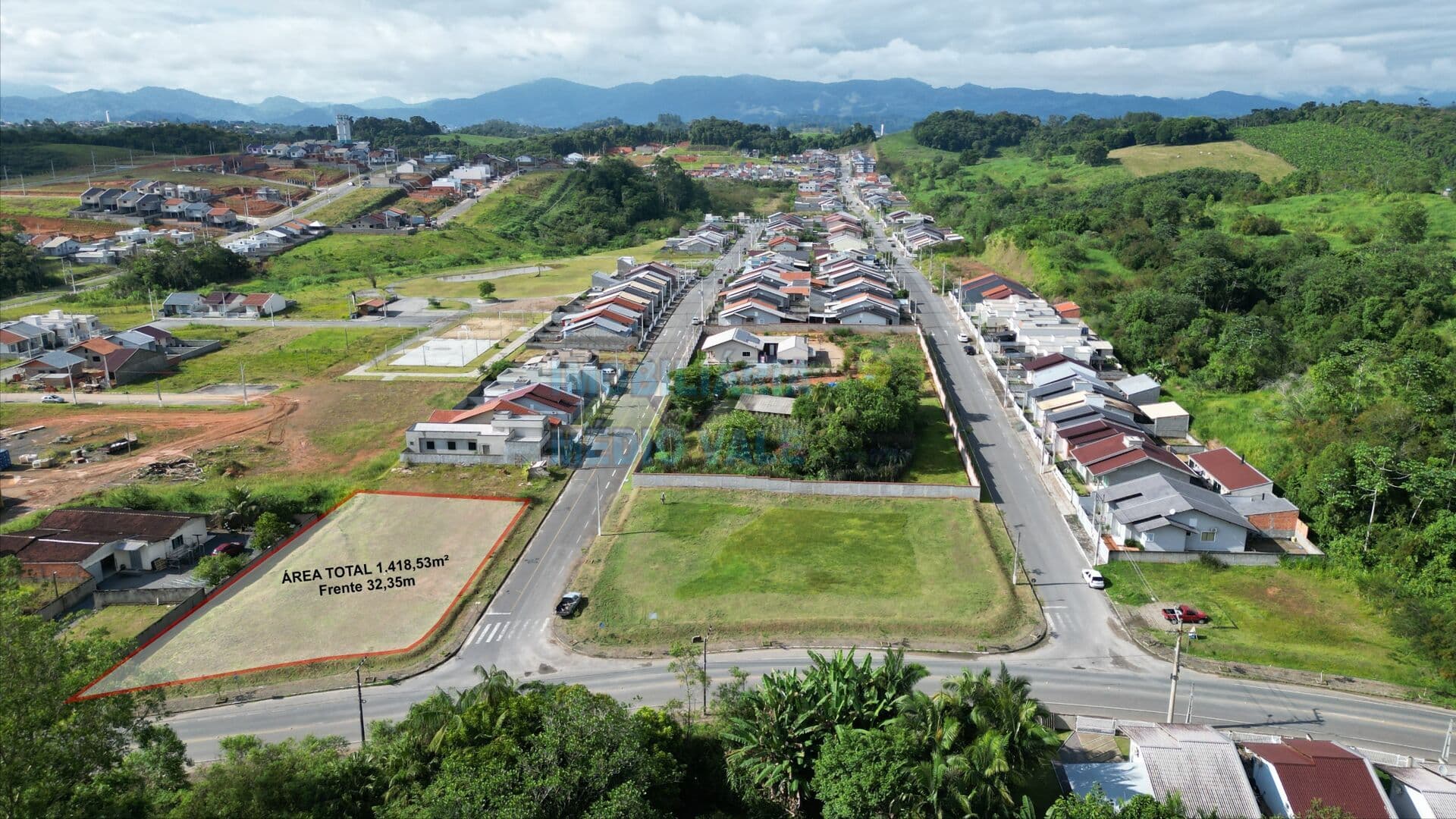 Área Comercial à venda em Indaial