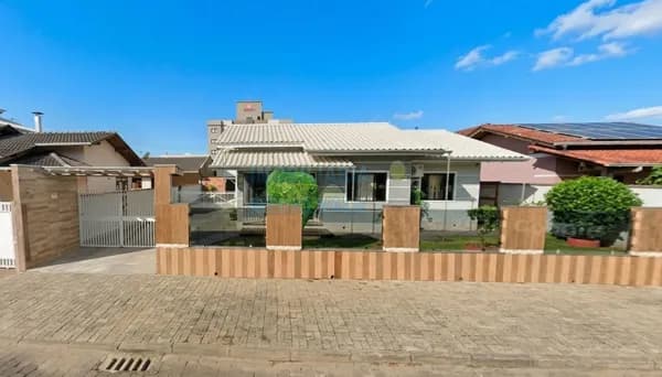 Casa para comprar em Indaial/SC