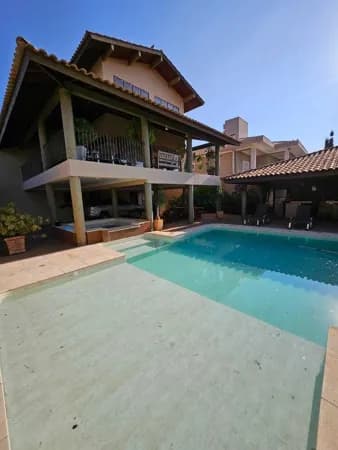 Casa Alto Padrão para Aluguel em Centro Bebedouro-SP