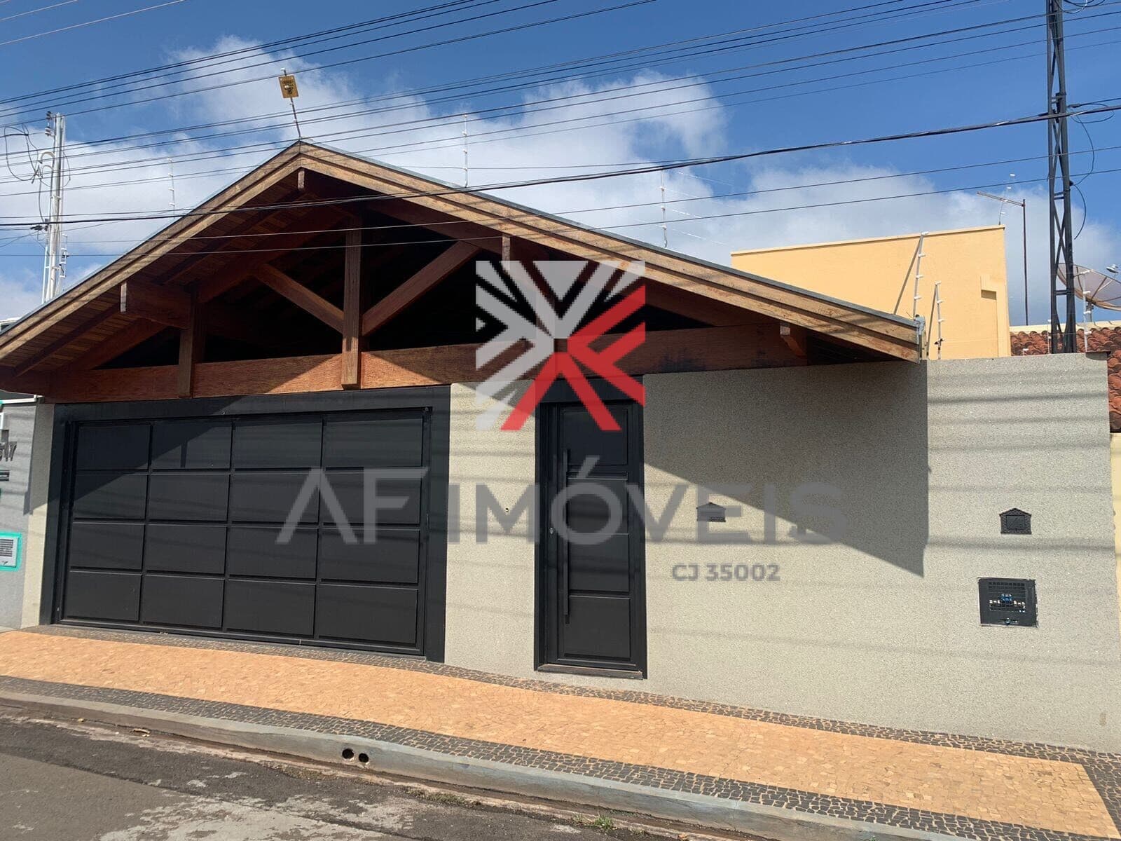 Área de lazer e garagem espaçosa!