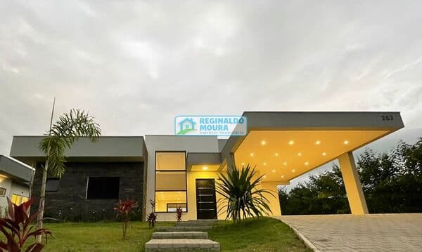 Casa em Condomínio Indaiatuba - Terras de Itaici - 3 suítes - escritório - piscina com prainha AC 290m2 AT 1000m2