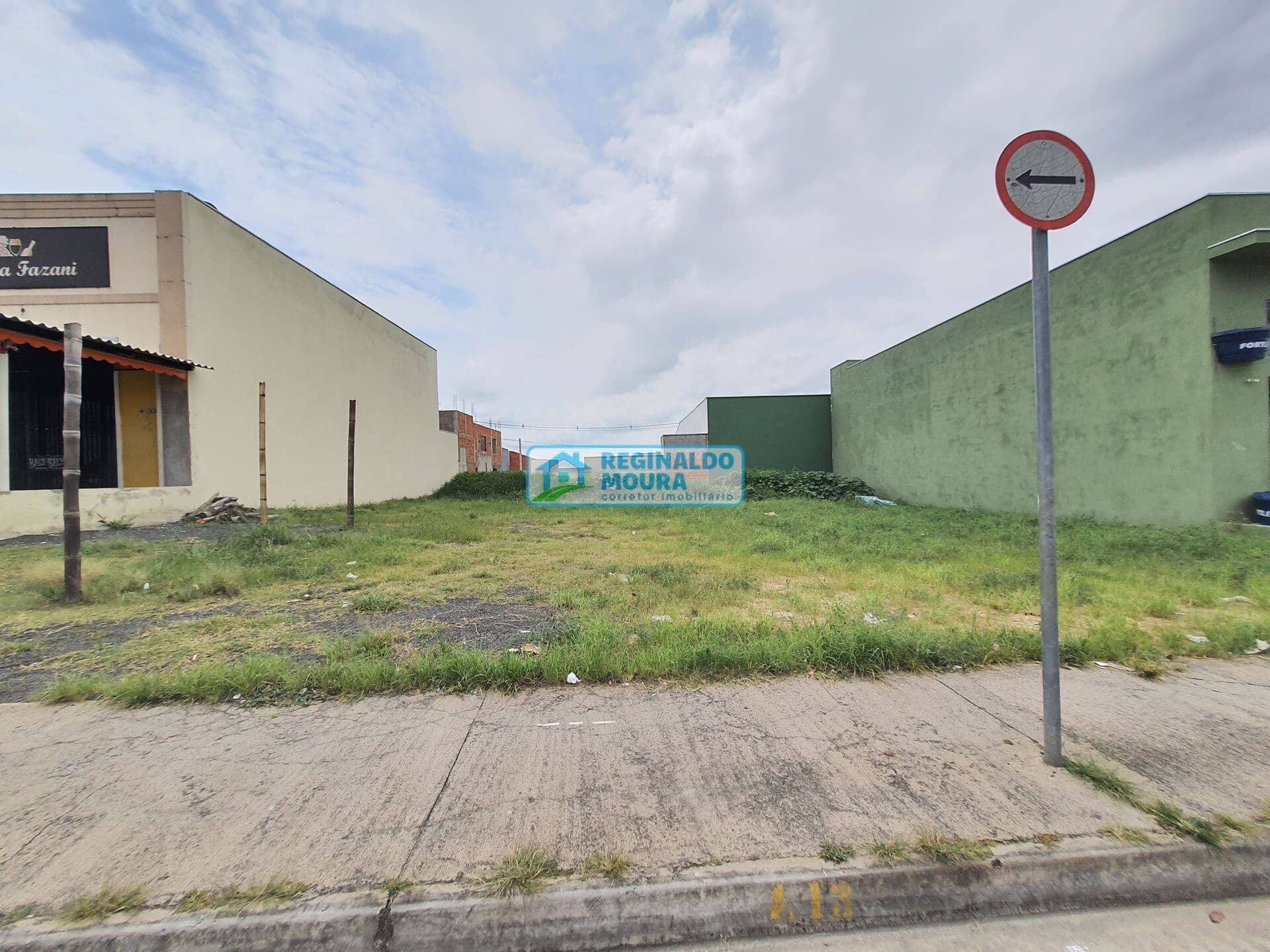 Terreno comercial em Indaiatuba 704,36m2 - bairro todo urbanizado com comércio e serviços