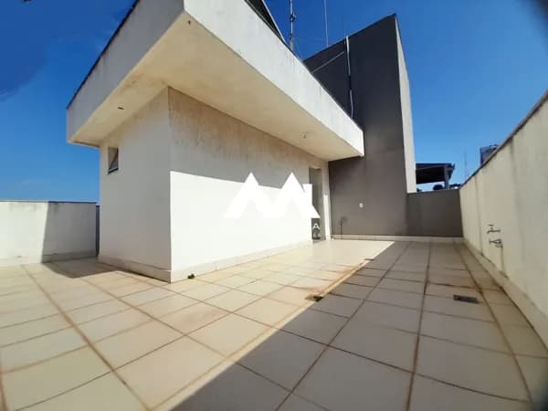 Cobertura 2 quartos com armários - Vista Serra do Curral - Condomínio econômico