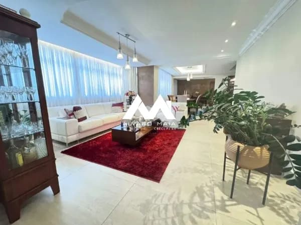 Cobertura com 4 Quartos e 5 banheiros à Venda, 281 m²