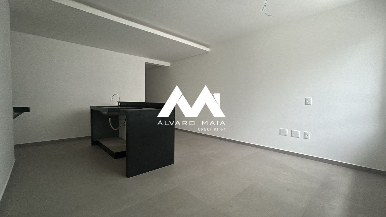 Apartamento de 2 quartos para locação no Santo Agostinho próximo a Praça da Assembléia.