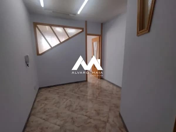 Sala Comercial para venda no Funcionários!
