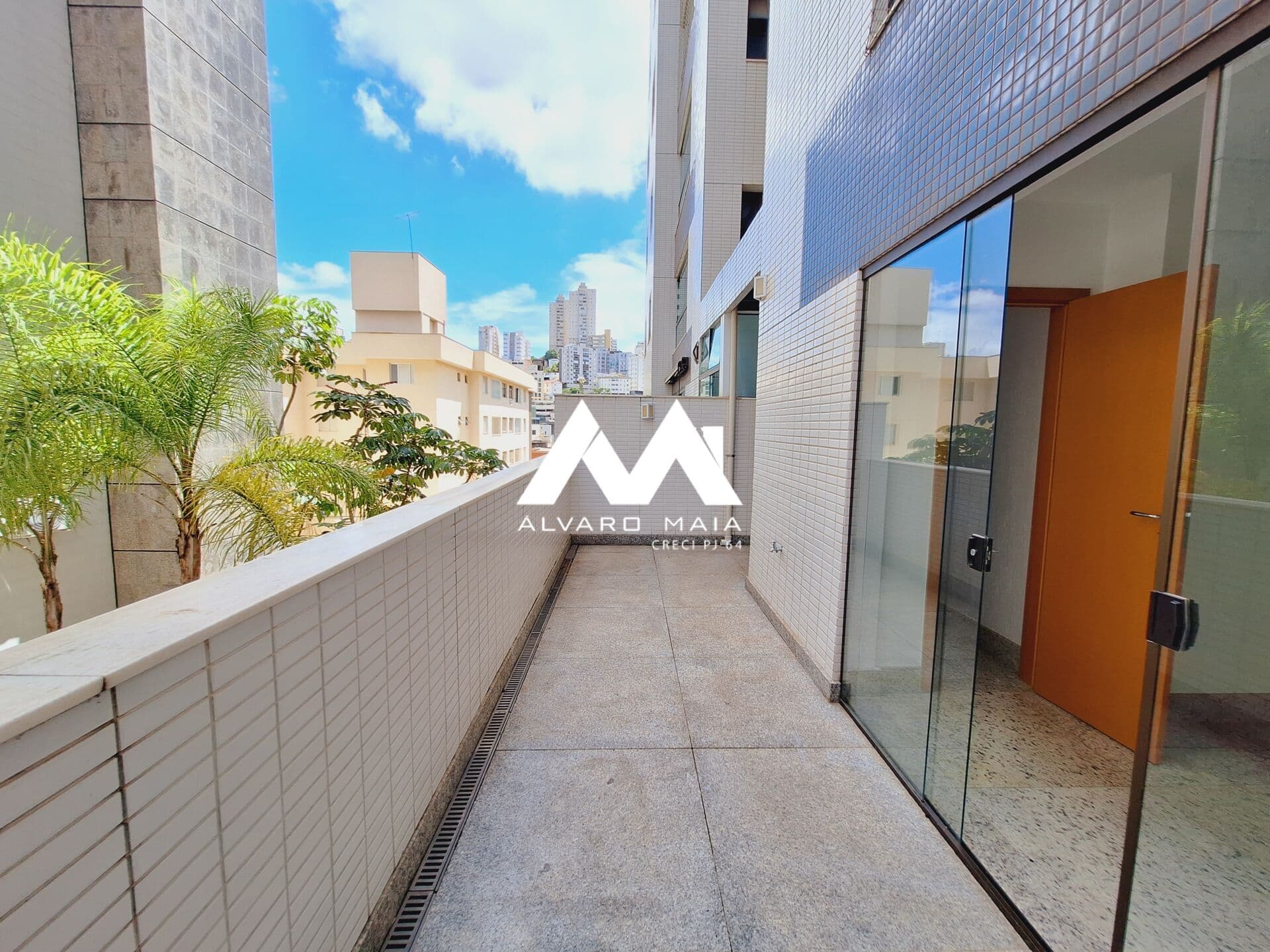 Apartamento com Área Privativa - Novo - 2 Quartos - 2 suítes - 95m² - Serra