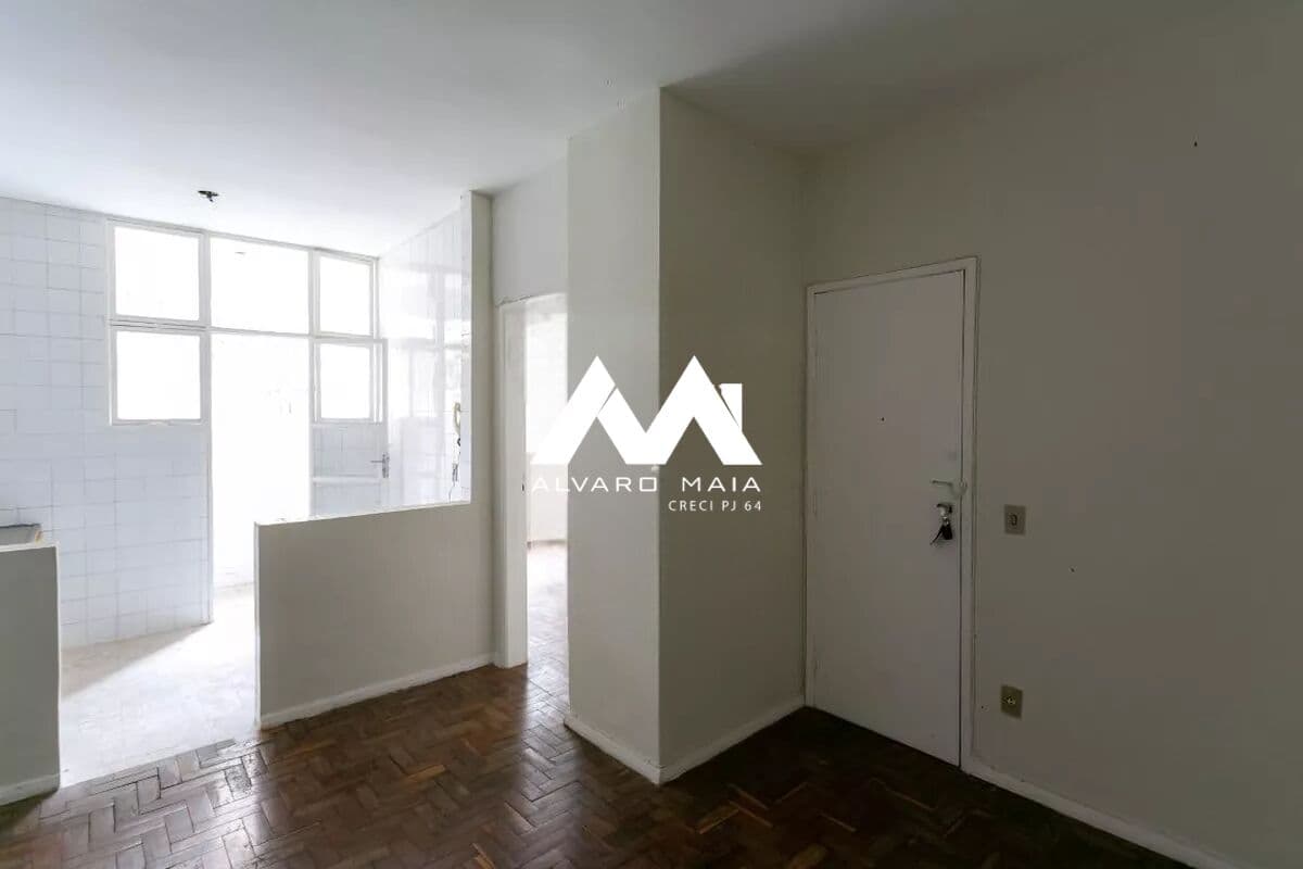Apartamento à venda com 72m², 2 quartos e 1 vaga