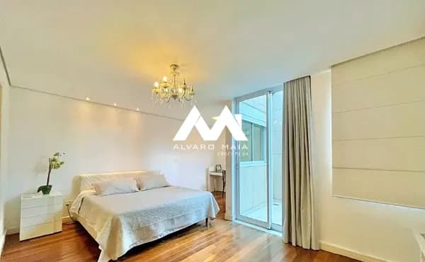 Excelente casa com 4 quartos e ótima localização