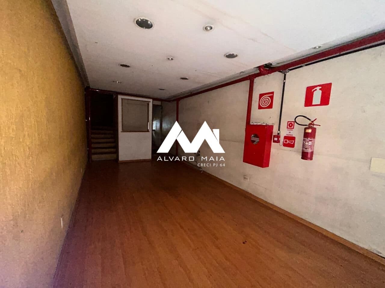 Loja para locaçao no 80m² Centro