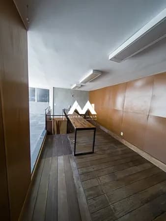SALA COMERCIAL NO SANTA EFIGENIA