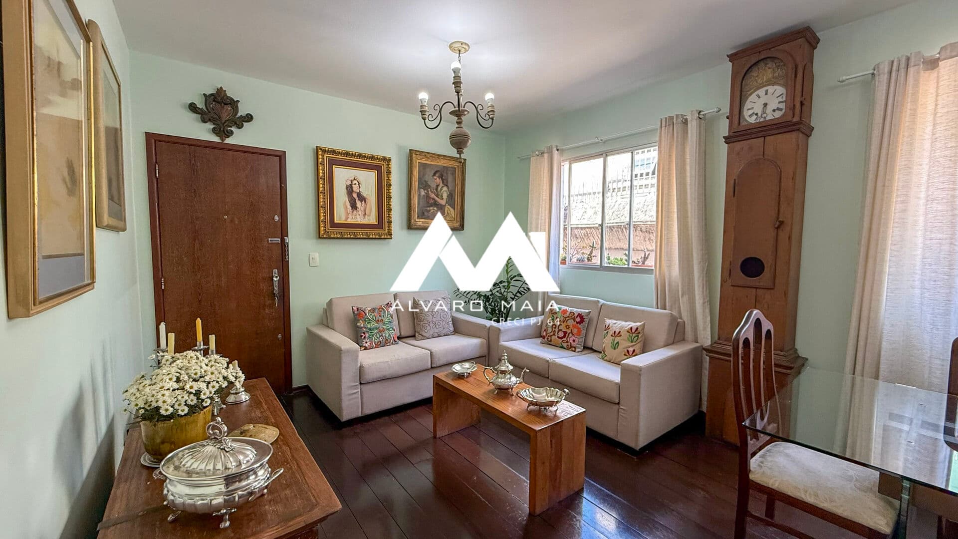 Apartamento 3 quartos, 2 vagas no Bairro Santo Antônio