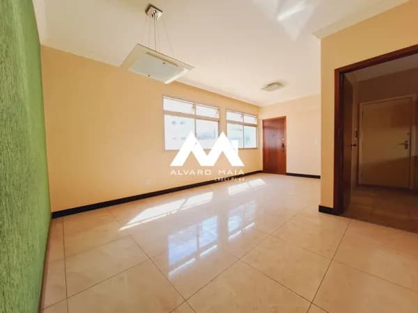 Apartamento amplo extremamente conservado - 4 quartos 1 suíte - 2 vagas - Sion