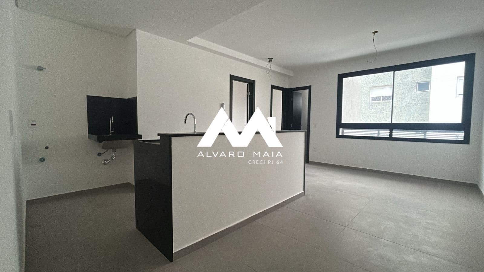 Apartamento de 2 quartos para venda no Santo Agostinho próximo a Praça da Assembléia.