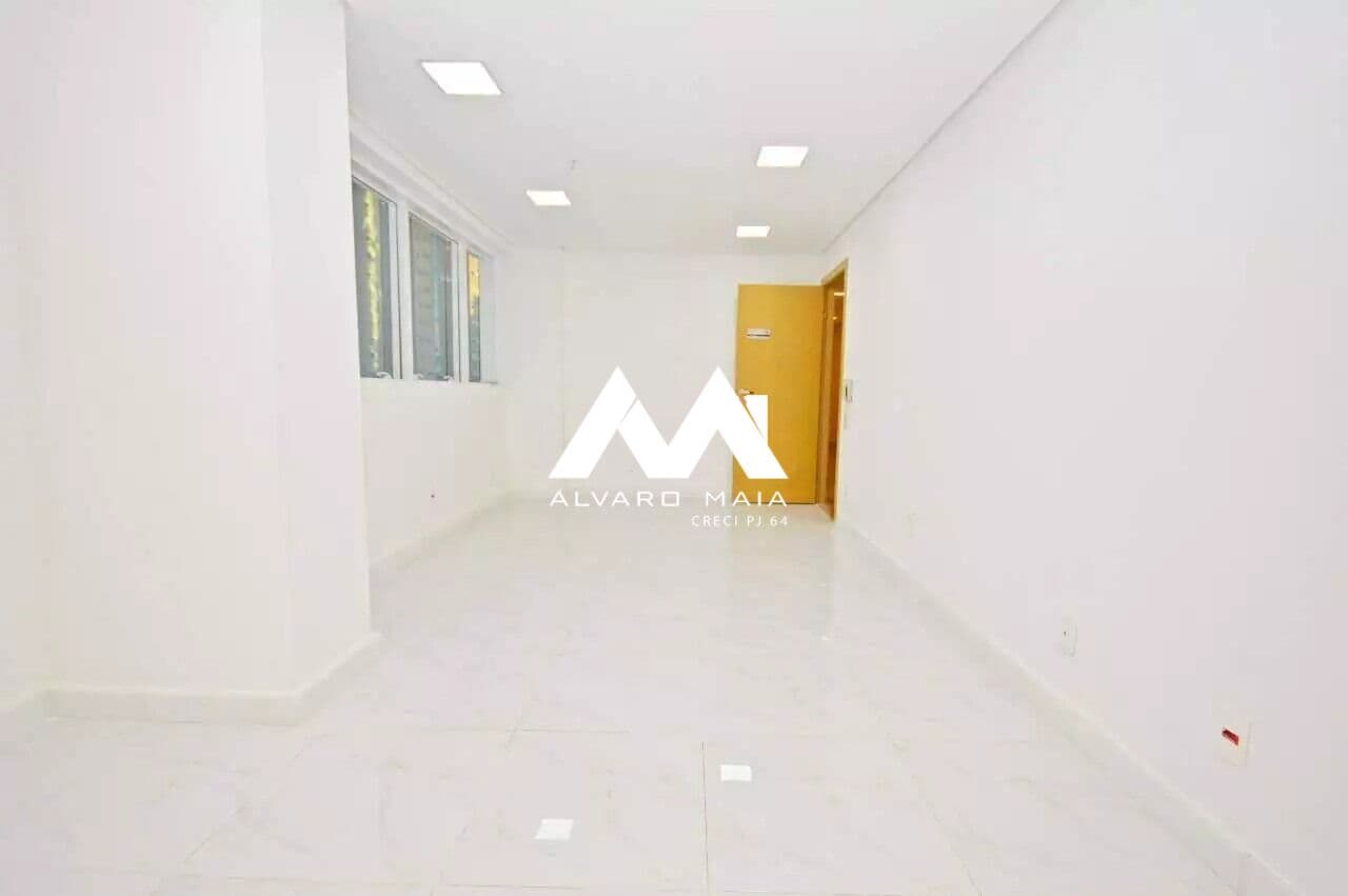 SALA 30m² - VILA DA SERRA