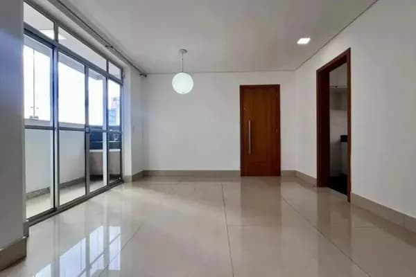 Apartamento com 2 Quartos e 2 banheiros à Venda, 67 m² no Santa Efigenia