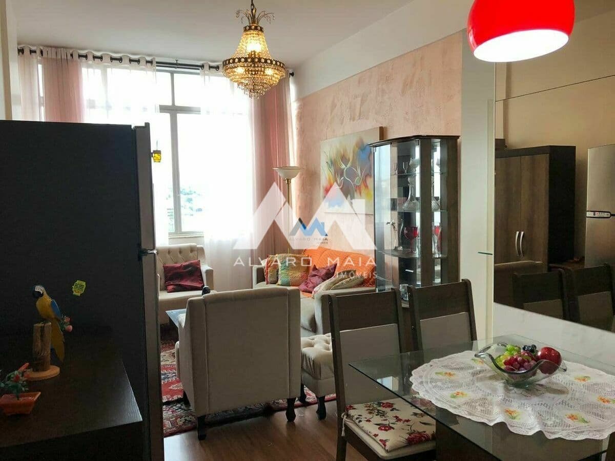 Apartamento mobiliado 2 quartos para locação no centro!