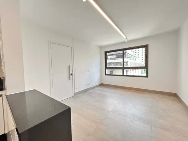 Apartamento de 2 quartos para locação no Lourdes próximo da Praça da Liberdade.