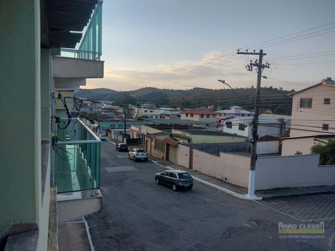 Casa Comercial + Base para 2 andares