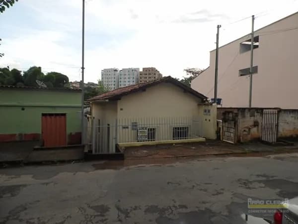 Casa em Conselheiro Lafaiete - Cachoeira