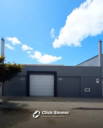 Casa solta de 3/4 e com suíte!