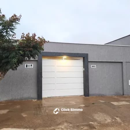 Casa solta com 3/4 (sendo 1 suíte), localizada no Bairro Vila do Marquês