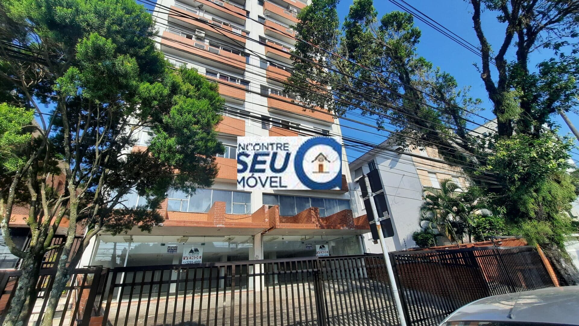 Apartamento FRENTE A AVENIDA, 2 Quartos 1 vaga em SANTOS