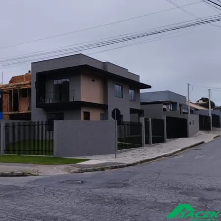 Sobrado Novo com 4 quartos