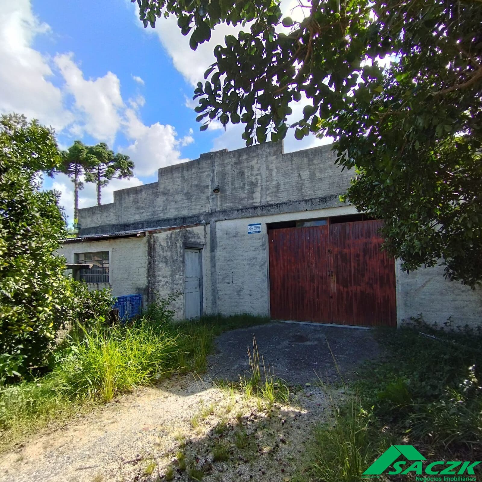 Barracão em alvearia com 165,00m²