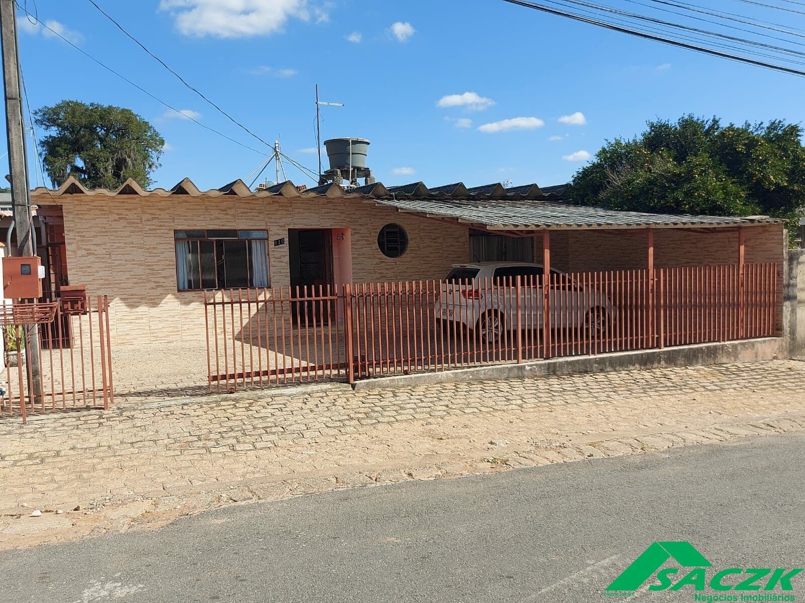 Casa em Campo Largo - Jardim Esmeralda