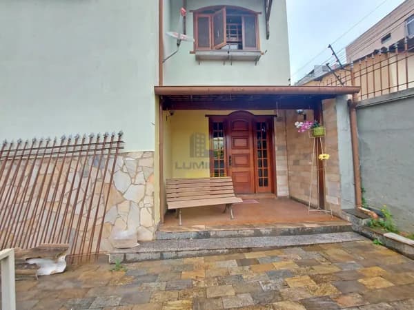 Casa Padrão à venda em Belo Horizonte/MG