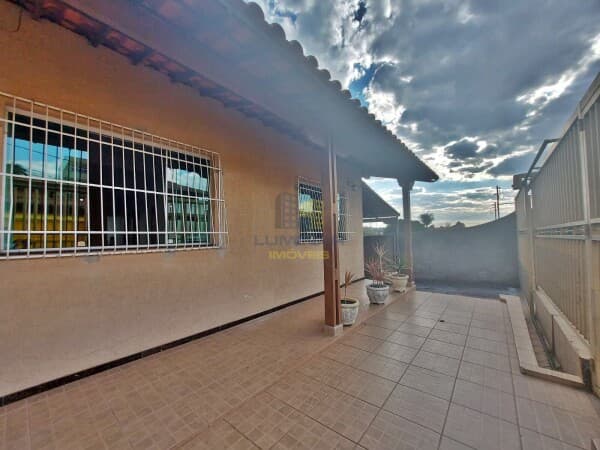 Casa padrão à venda em Contagem/MG