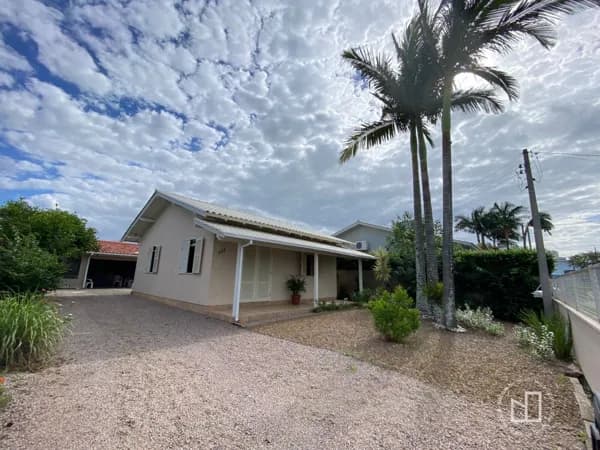 Casa à venda no bairro Recife, em Tubarão/SC